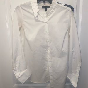 Banana Republic Riley Fit white long sleeve button up with cutest pleated collar